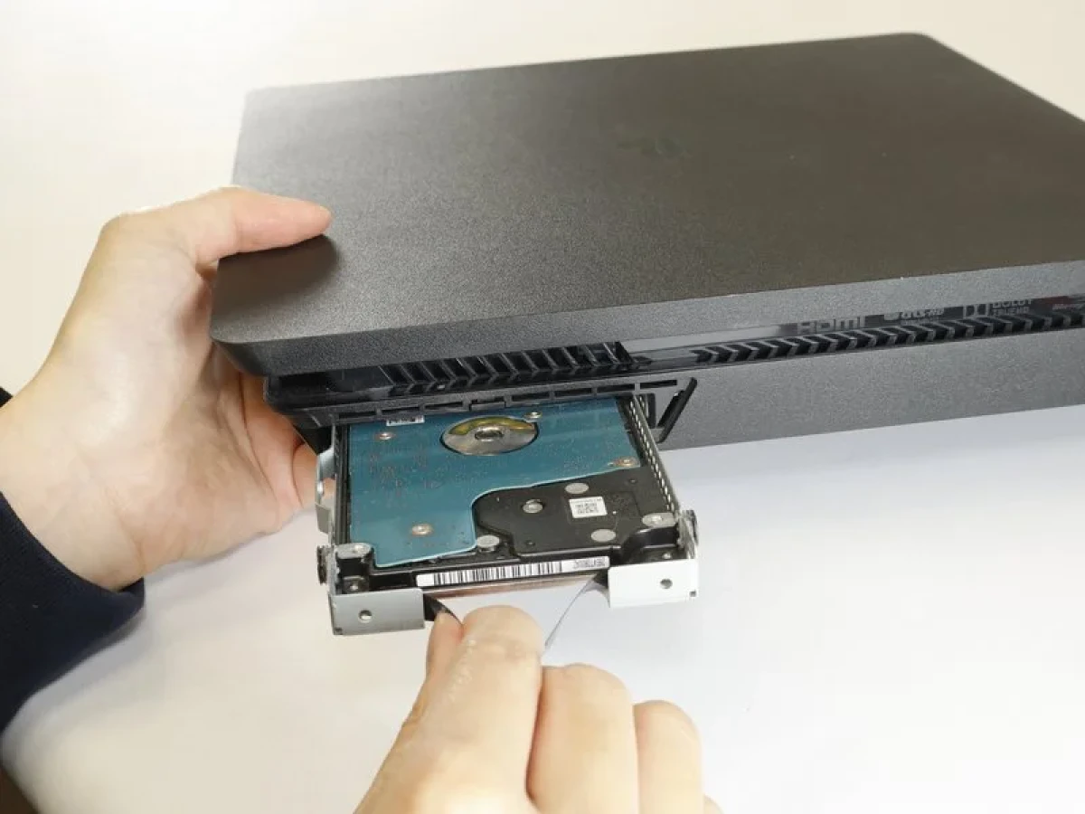 ارتقای هارد PS4 به SSD؛ آیا ارزش هزینه کردن دارد؟ + آموزش گام‌به‌گام